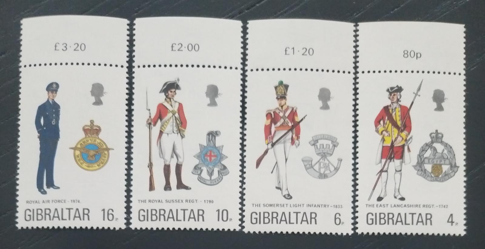 Gibraltar 1974 Vojáci a uniformy, Vojenství s povídáním na lepu
