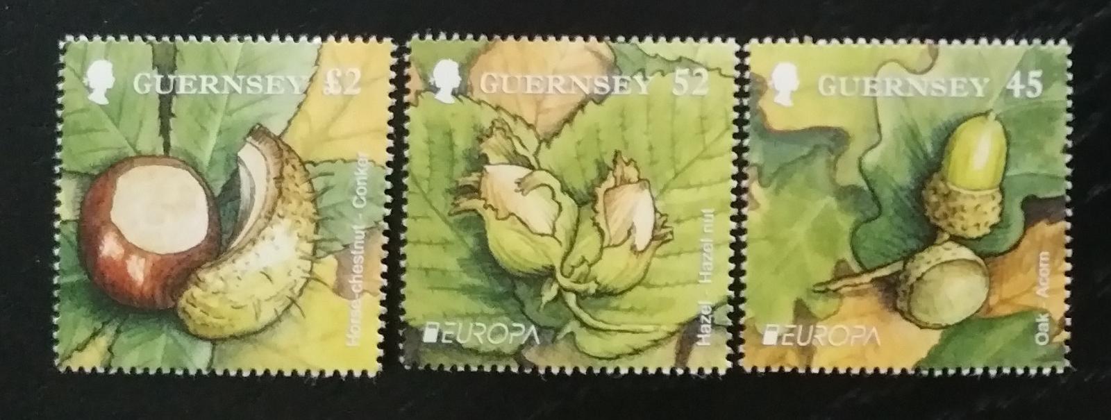 Guernsey 2011 EUROPA - Lesy a plody, Kaštany a ořechy