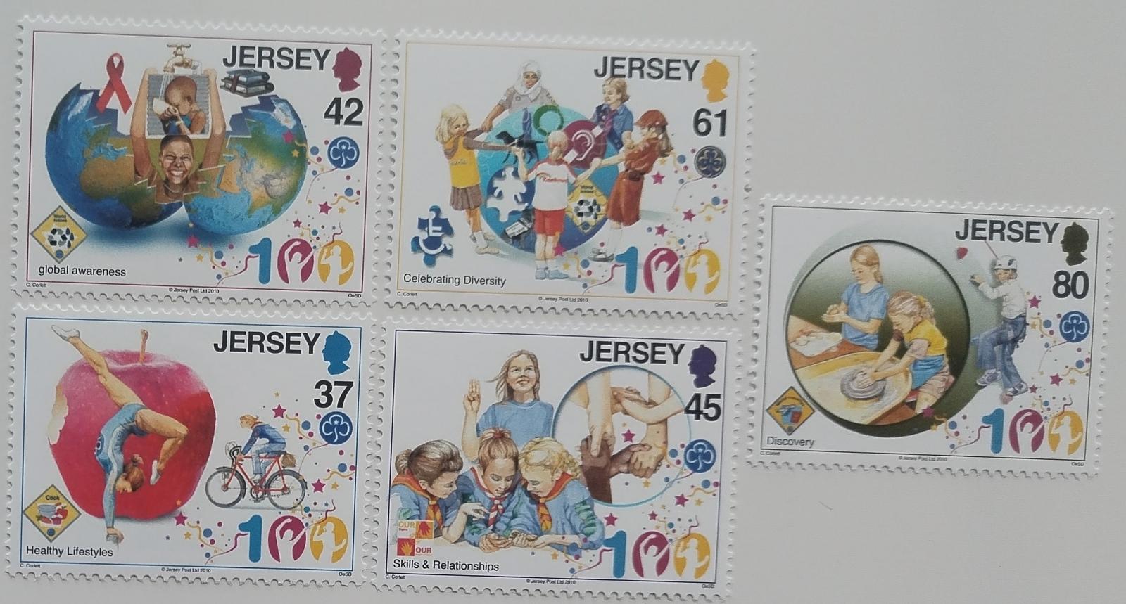 Jersey 2010 Století ženského skautingu, Volný čas