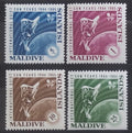 Maledivy 1964 Klidné Slunce, Vesmír