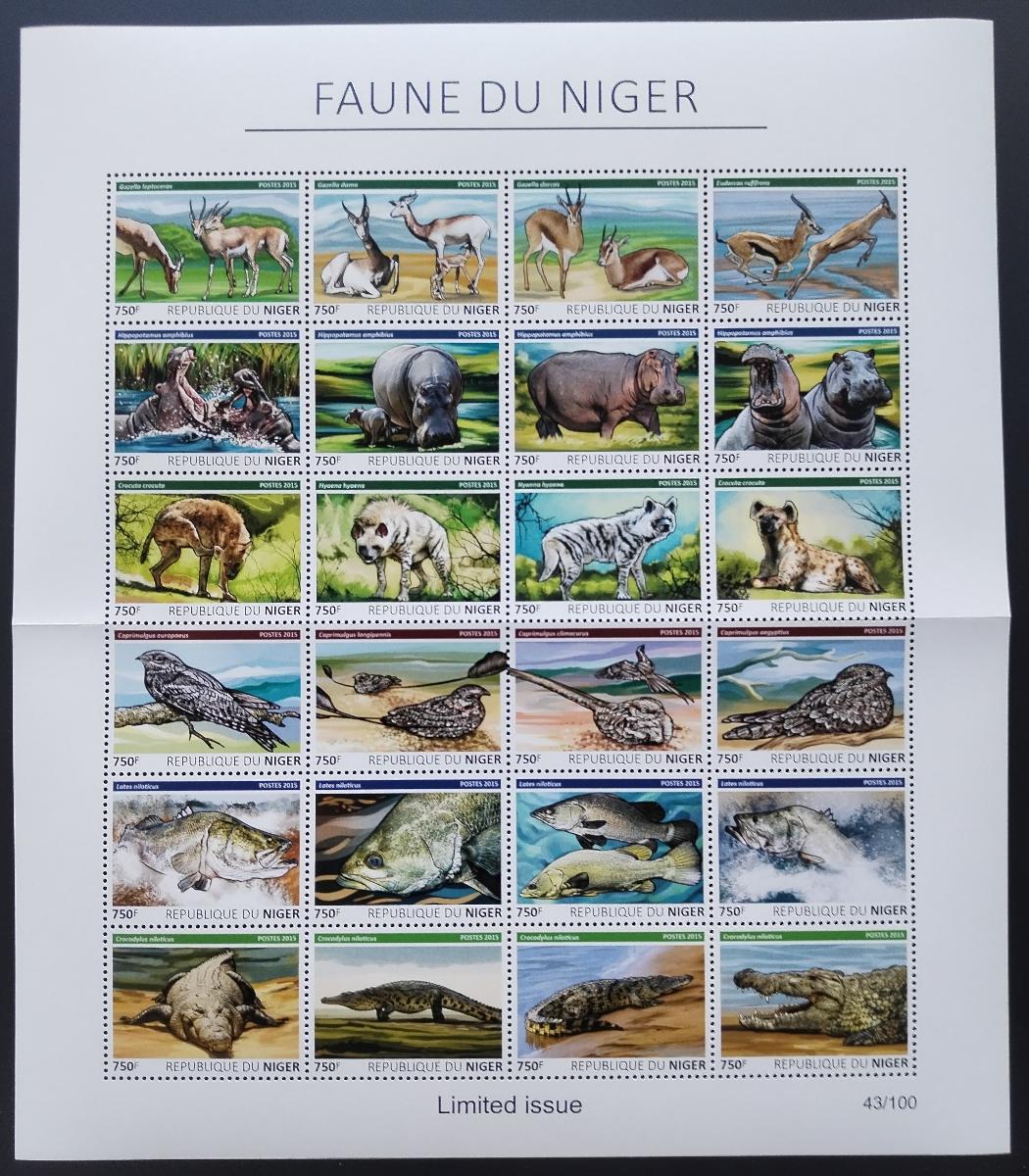 Niger 2016 VELKÝ TISKOVÝ ARCH: Fauna Afriky, Hyeny, Ptáci (ohyb)