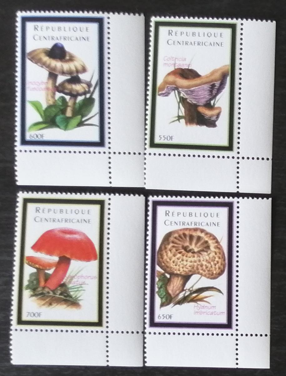 Středoafrická republika 2001 Mi.2762-5 12€ Houby a flora Afriky