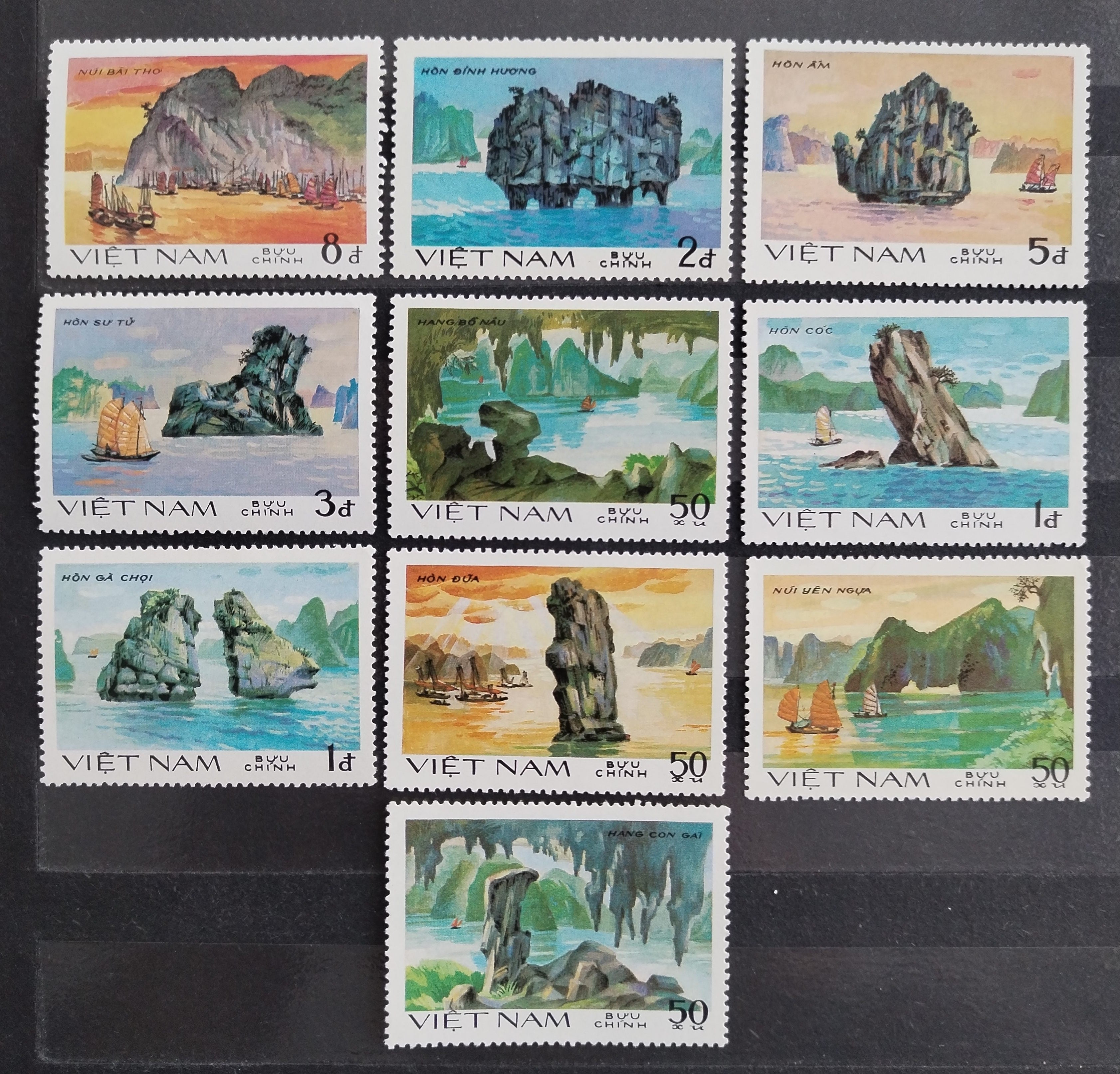Vietnam 1984 Skály ze zátoky Ha Long